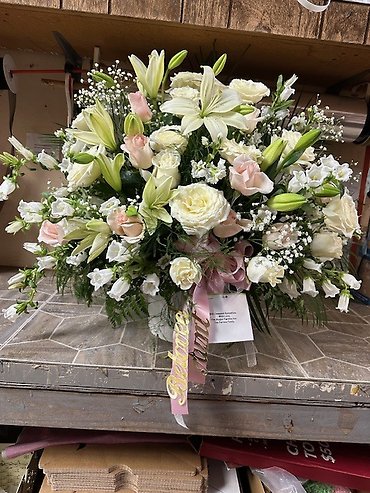 Soft pink basket